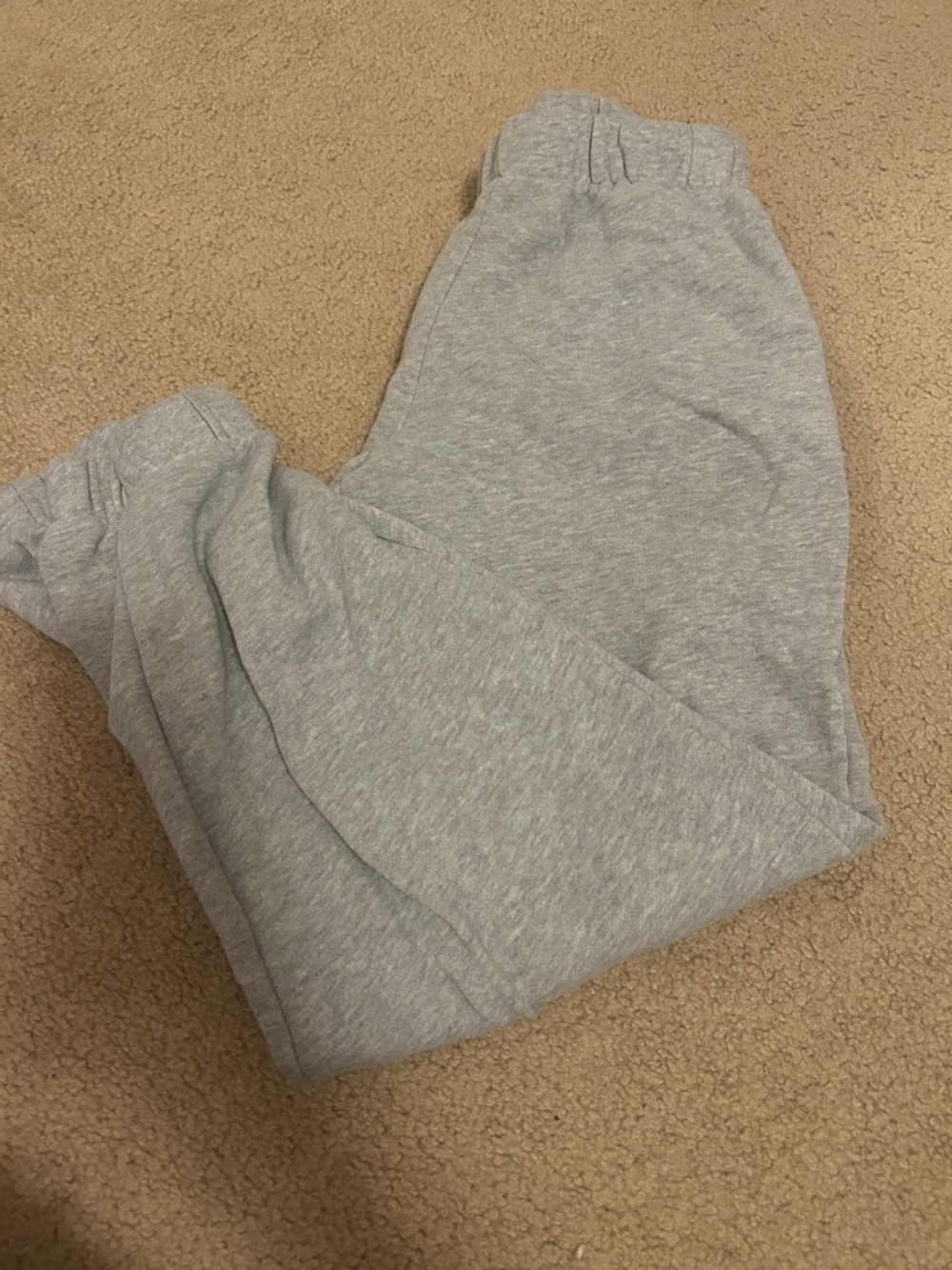 Brandy Melville Light Gray Cropped Sweatpants